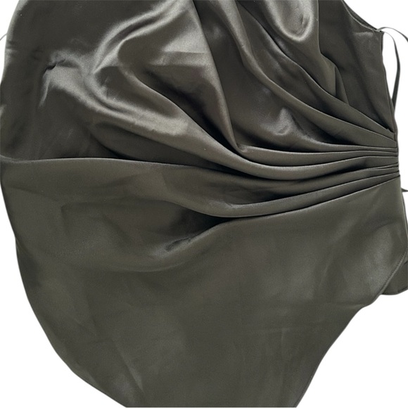 Vici Leddie Ruched Satin Halter Top Black Size M - Picture 7 of 11